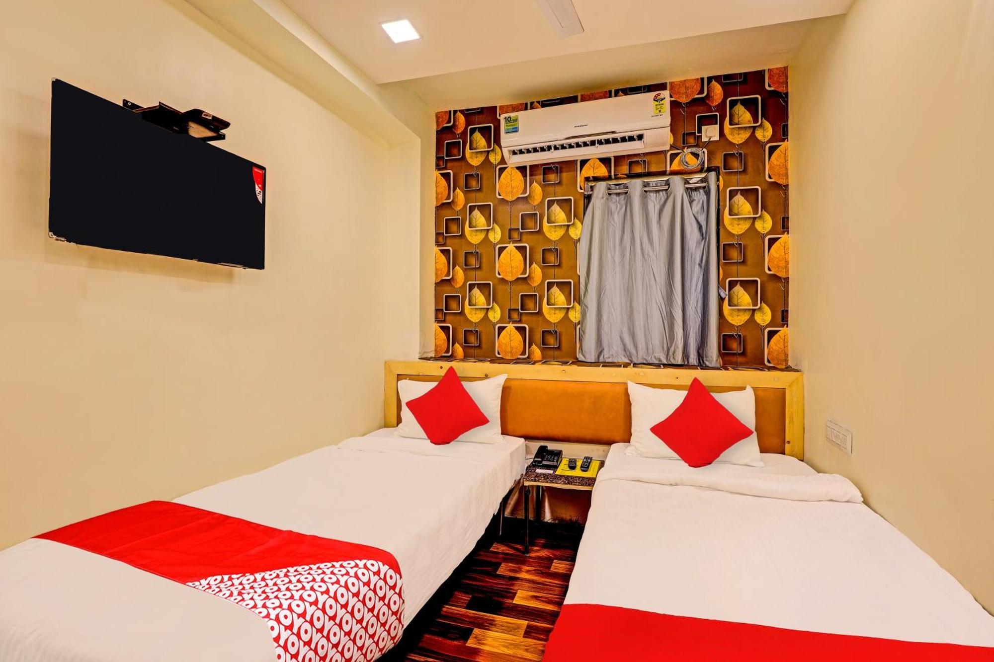Hotel O Alexa Ahmedabad Bagian luar foto