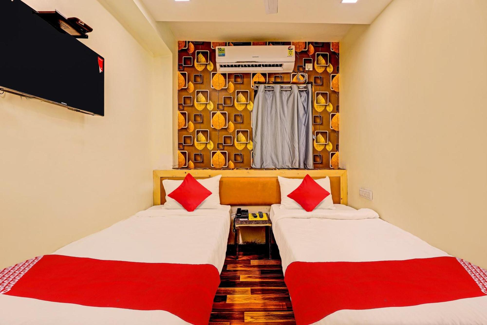 Hotel O Alexa Ahmedabad Bagian luar foto